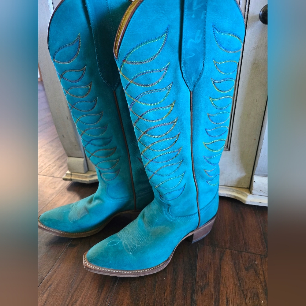 Like new Justin Whitley boots